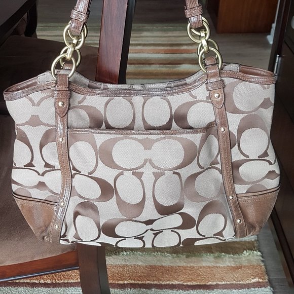 Beautiful Rare Coach Alexandra Signature Purse & Wallet Set in Great Condition - Picture 2 of 13